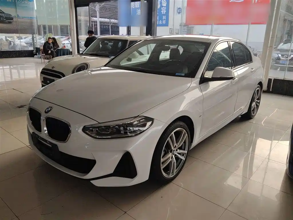 BMW 1 Series 2019 120i Leading M Sports Package купить на сайте DeffCars