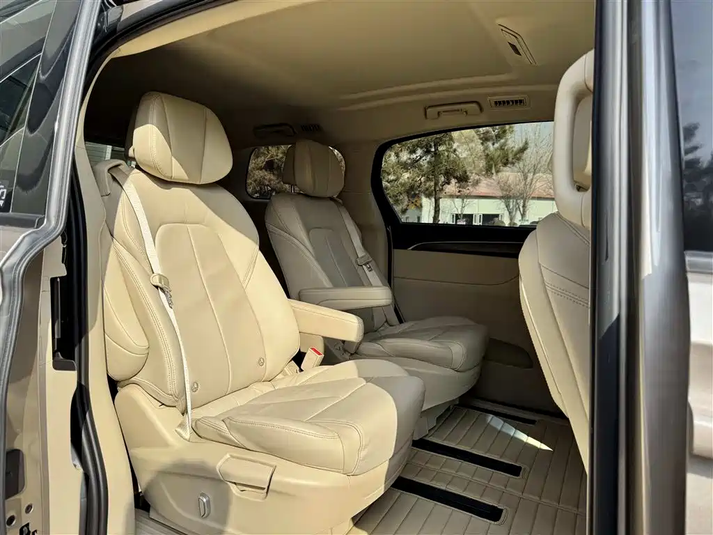 Buick GL8 2023 ES Lu Zun Exclusive Model купить на сайте DeffCars