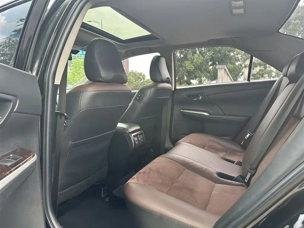 Camry 2016 2.5G 10th Anniversary Deluxe Navigation Edition купить на сайте DeffCars