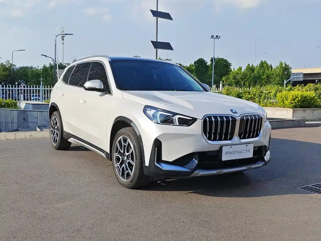 BMW X1 2023 xDrive25Li X Design Package купить на сайте DeffCars