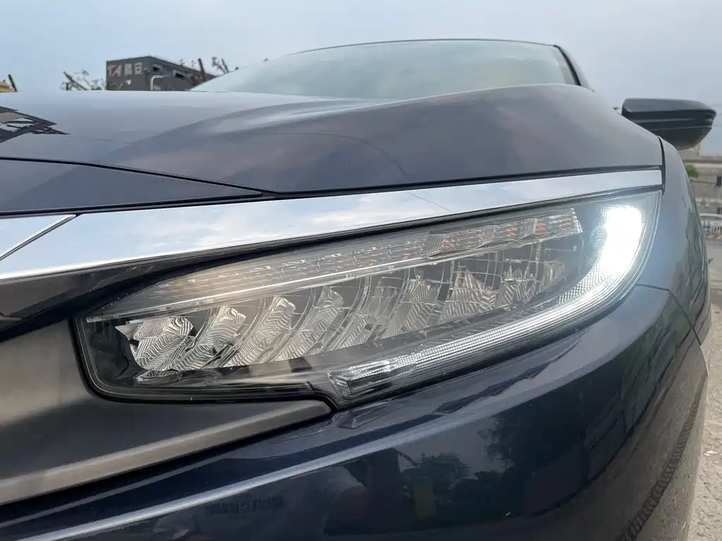 Civic 2016 220TURBO CVT Premium Edition купить на сайте DeffCars