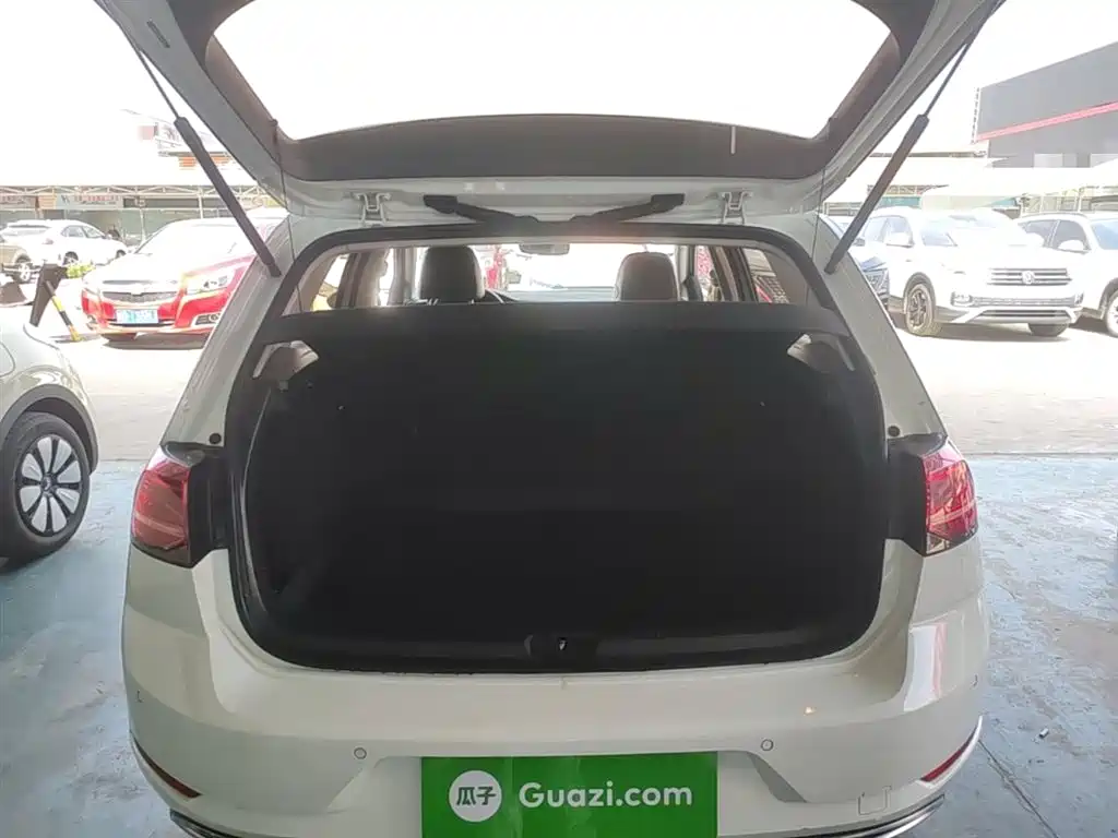 Golf 2018 230TSI automatic luxury model купить на сайте DeffCars
