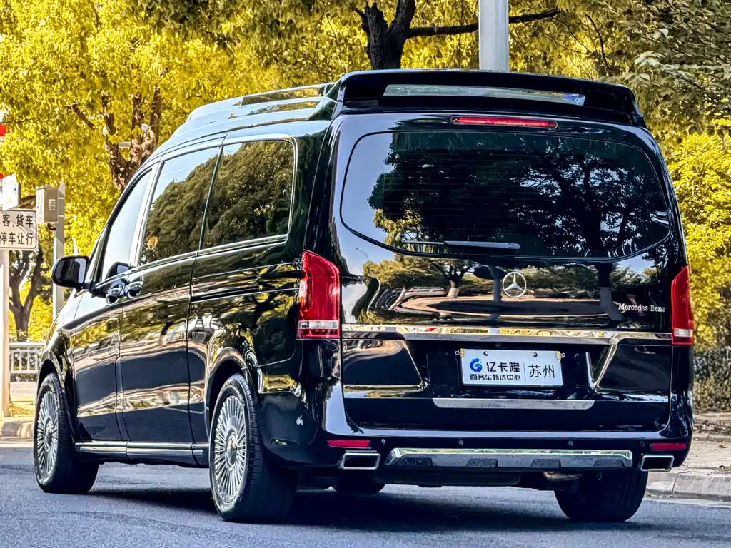 Vito 2023 2.0T Business Edition 7 seats купить на сайте DeffCars