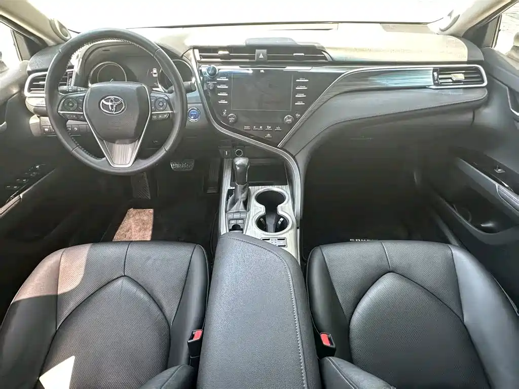 Camry 2018 Dual Engine 2.5HQ Ultimate Edition купить на сайте DeffCars