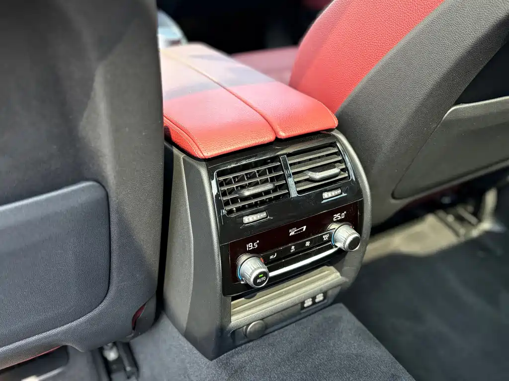 BMW 5 Series 2020 530Li Exclusive M Sports Package купить на сайте DeffCars