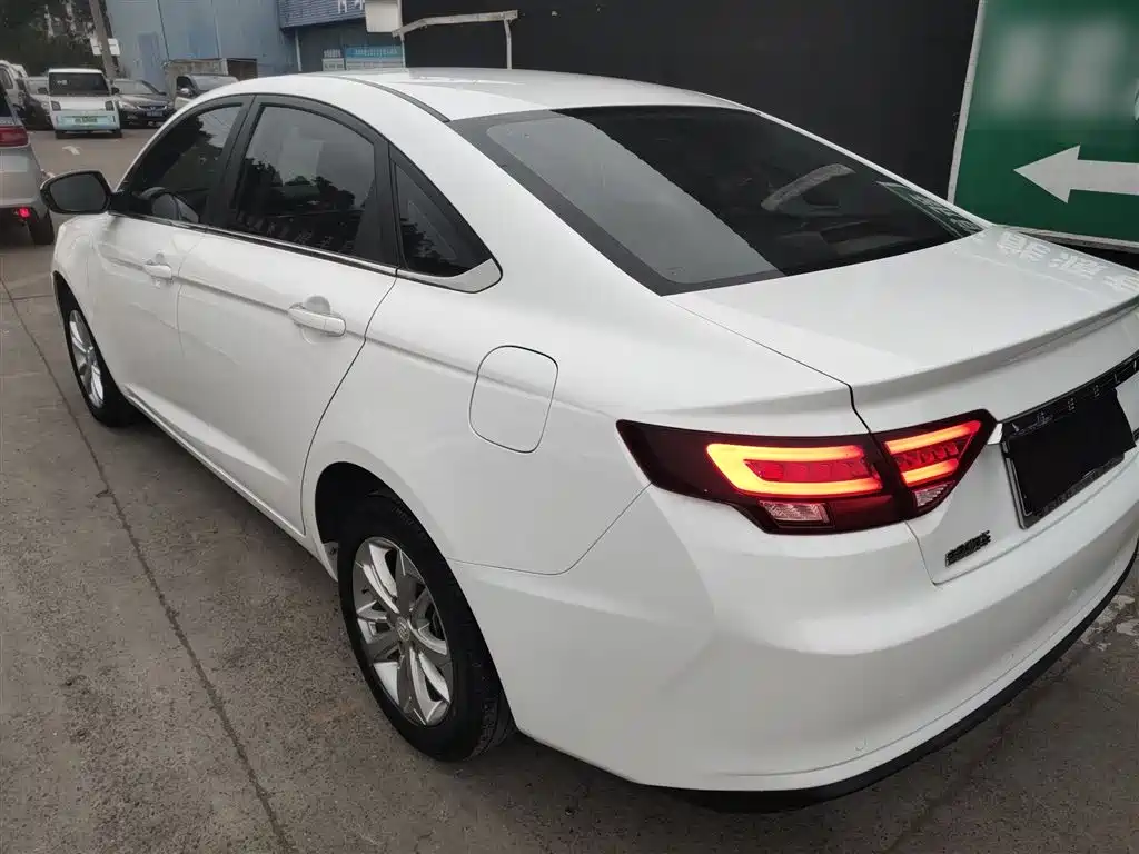 Emgrand GL 2021 UP 1.4T CVT luxury model купить на сайте DeffCars