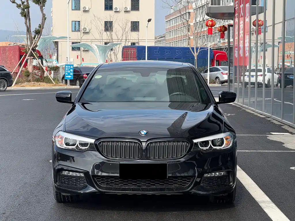 BMW 5 Series 2018 525Li M Sports Package купить на сайте DeffCars