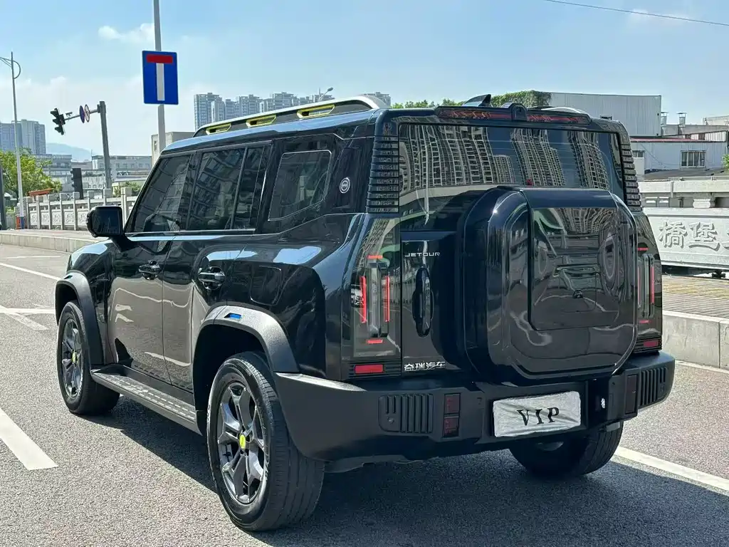 Jietu Traveler 2023 2.0T four-wheel drive conquers купить на сайте DeffCars
