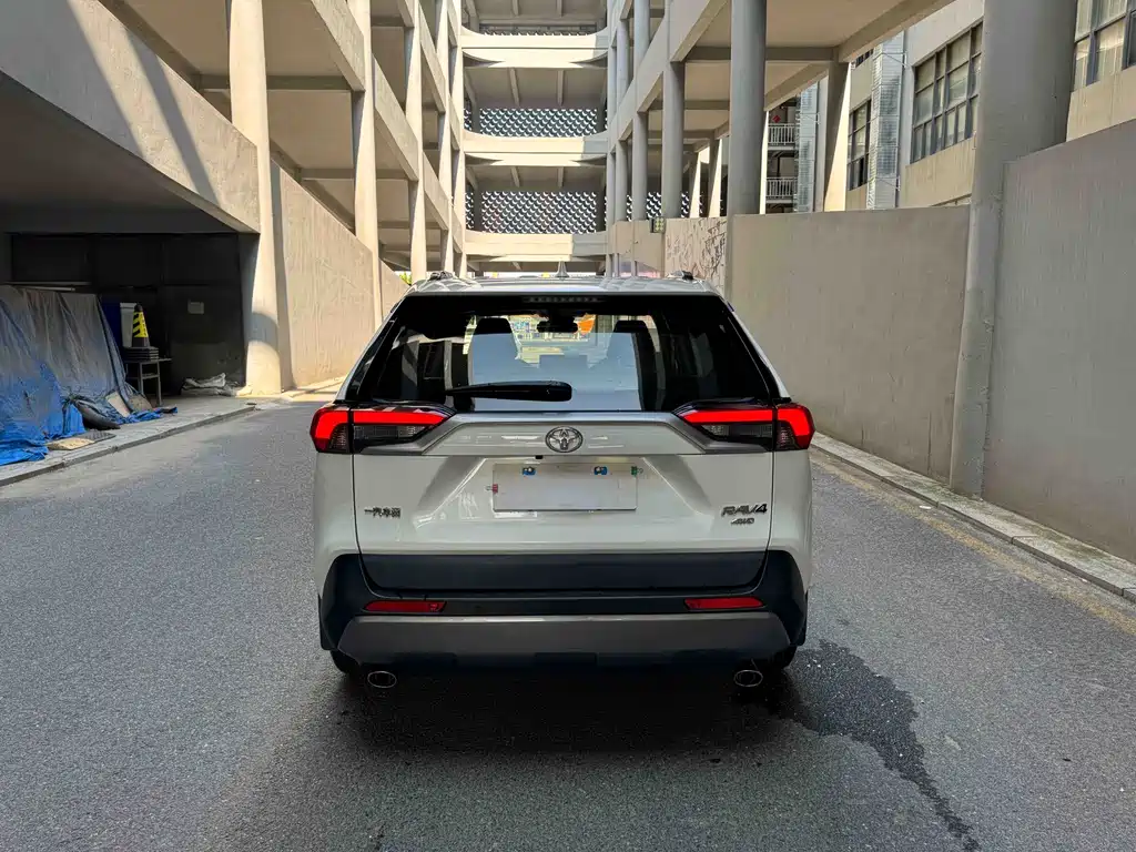 RAV4 Rongfang 2020 2.0L CVT four-wheel drive premium version купить на сайте DeffCars