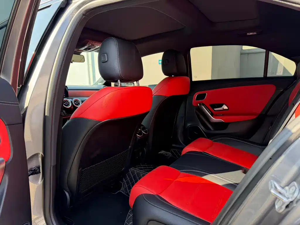Mercedes-Benz A-Class AMG 2024 AMG A 35 L 4MATIC купить на сайте DeffCars