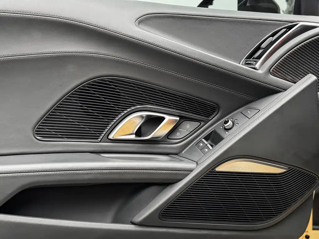 Audi R8 2022 V10 Coupe performance купить на сайте DeffCars