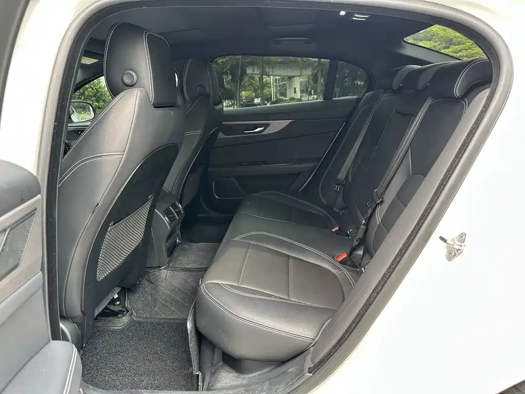 Jaguar XEL 2020 2.0T 200PS R-DYNAMIC S Advanced Sports Edition купить на сайте DeffCars