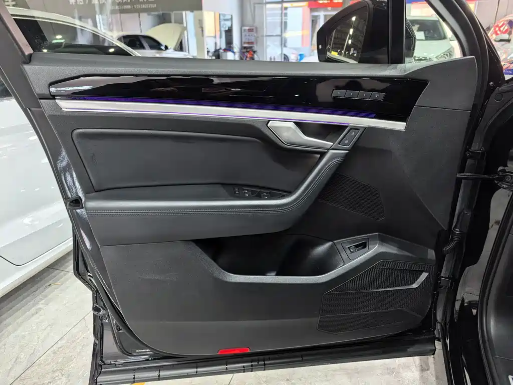 Touareg 2019 3.0TSI Ruizhi Edition National VI купить на сайте DeffCars