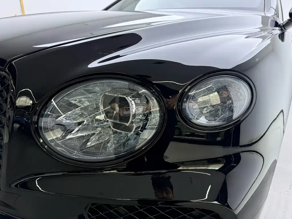 Bentayga 2021 4.0T V8 купить на сайте DeffCars