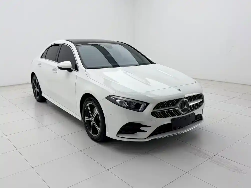 Mercedes A-Class 2022 A200L Sport Sedan Dynamic купить на сайте DeffCars