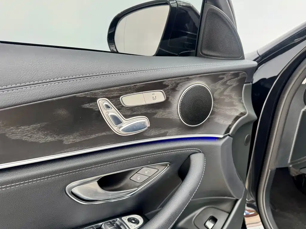 Mercedes-Benz E-Class 2016 E 200 L Sports купить на сайте DeffCars