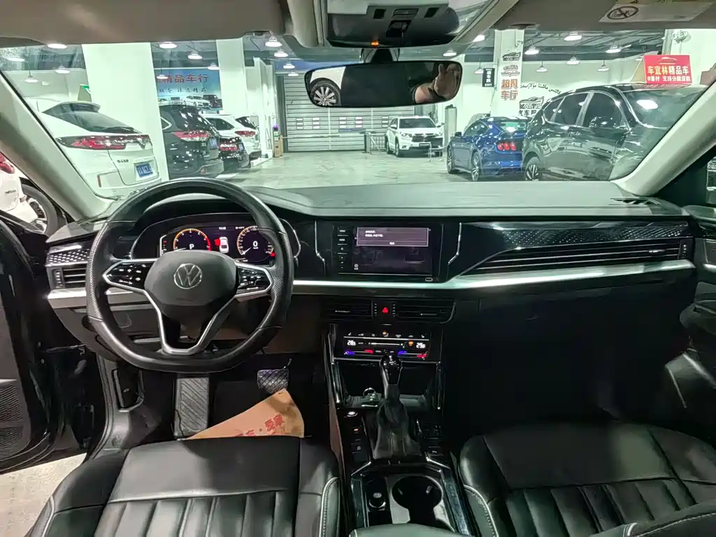 Passat 2023 330TSI Starry Sky Elite Edition купить на сайте DeffCars