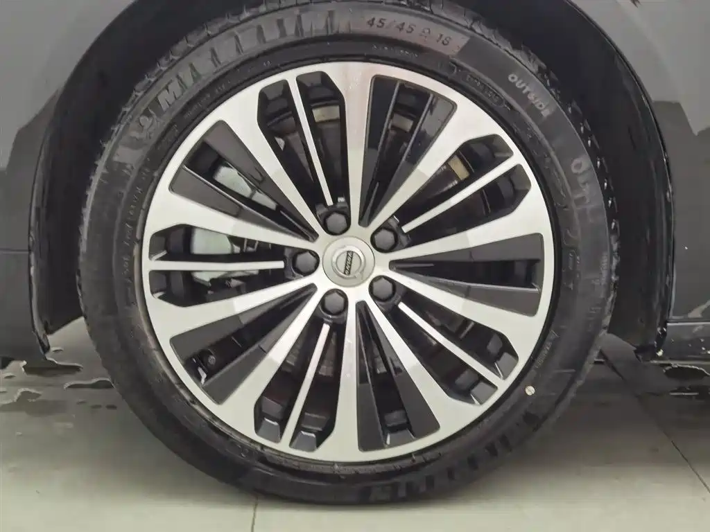 Volvo S90 plug-in hybrid 2024 plug-in hybrid four-wheel drive long range Zhiyi luxury version купить на сайте DeffCars