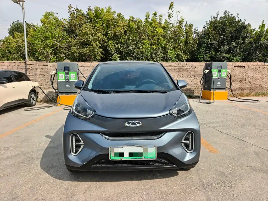 Little Ant 2024 Youth Edition 251km True Love Edition 25.05kWh купить на сайте DeffCars