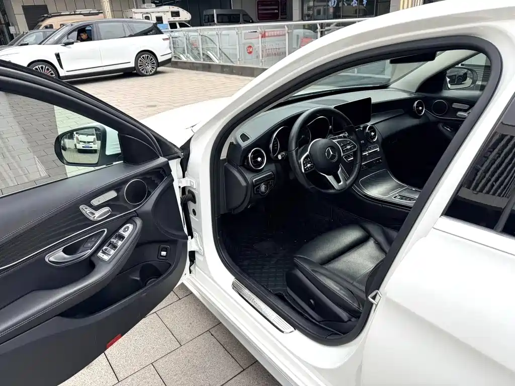 Mercedes-Benz C-Class 2019 C 260 L Sports Edition купить на сайте DeffCars