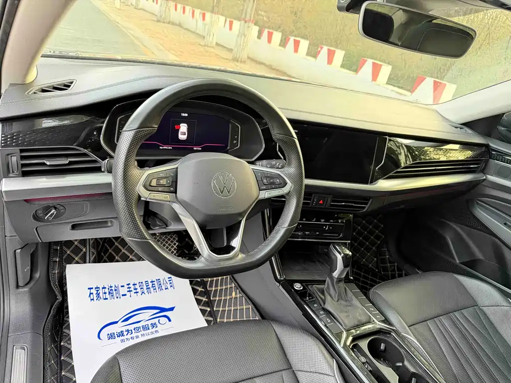 Passat 2021 330TSI Deluxe Edition купить на сайте DeffCars