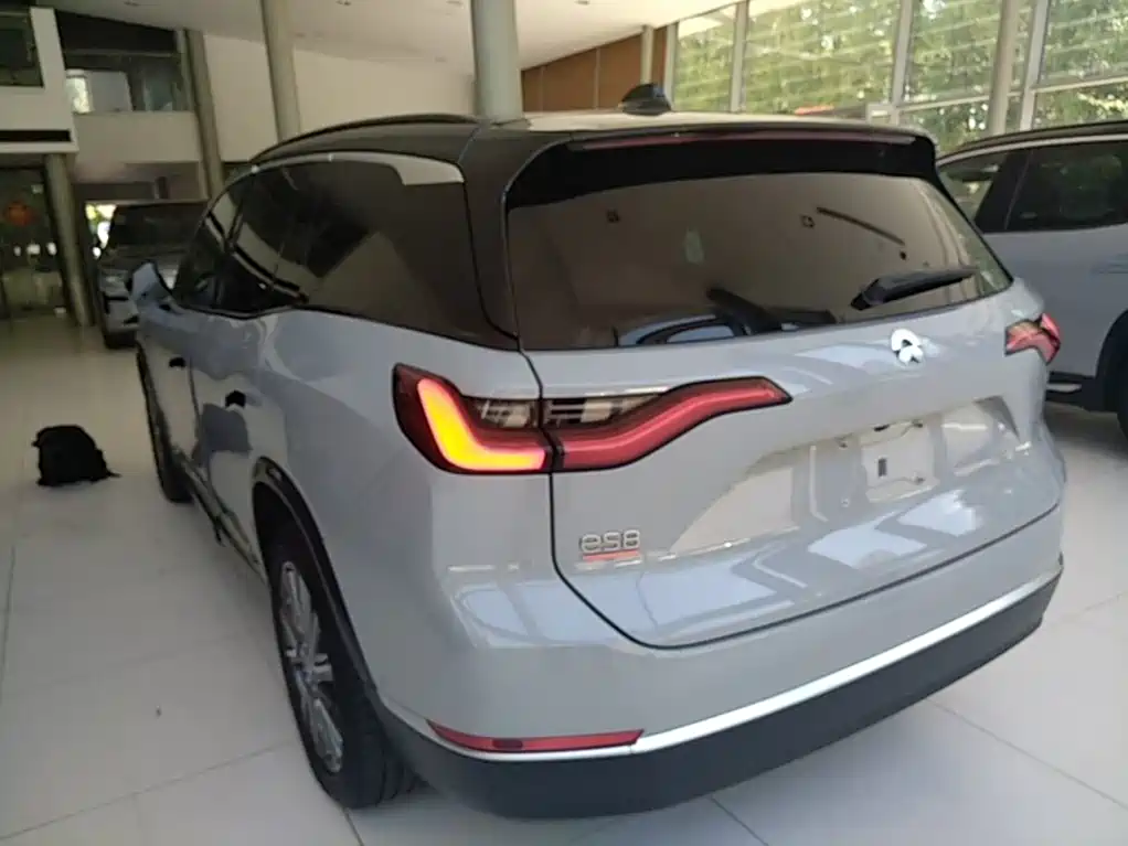 NIO ES8 2020 450KM six-seater version купить на сайте DeffCars