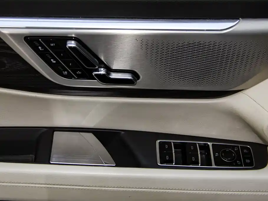 Cadillac CT6 2022 28T luxury model купить на сайте DeffCars