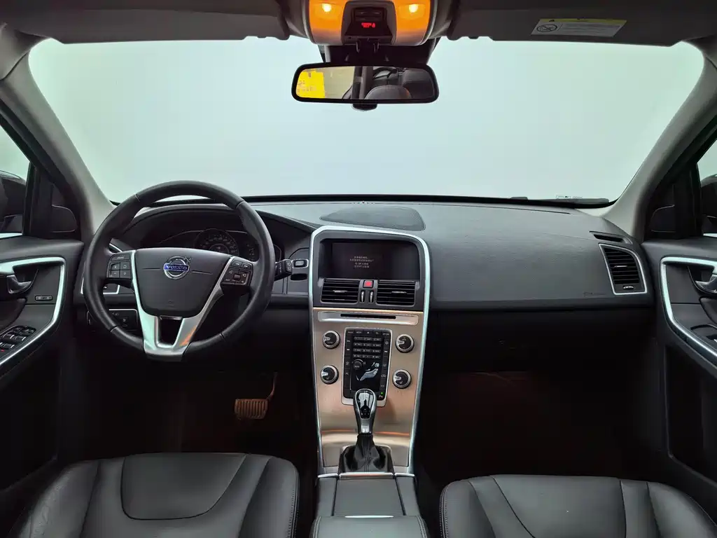 Volvo XC60 2017 T5 Zhijin upgraded version купить на сайте DeffCars