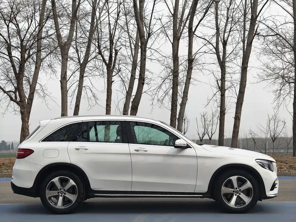 Mercedes-Benz GLC 2017 GLC 260 4MATIC luxury model купить на сайте DeffCars