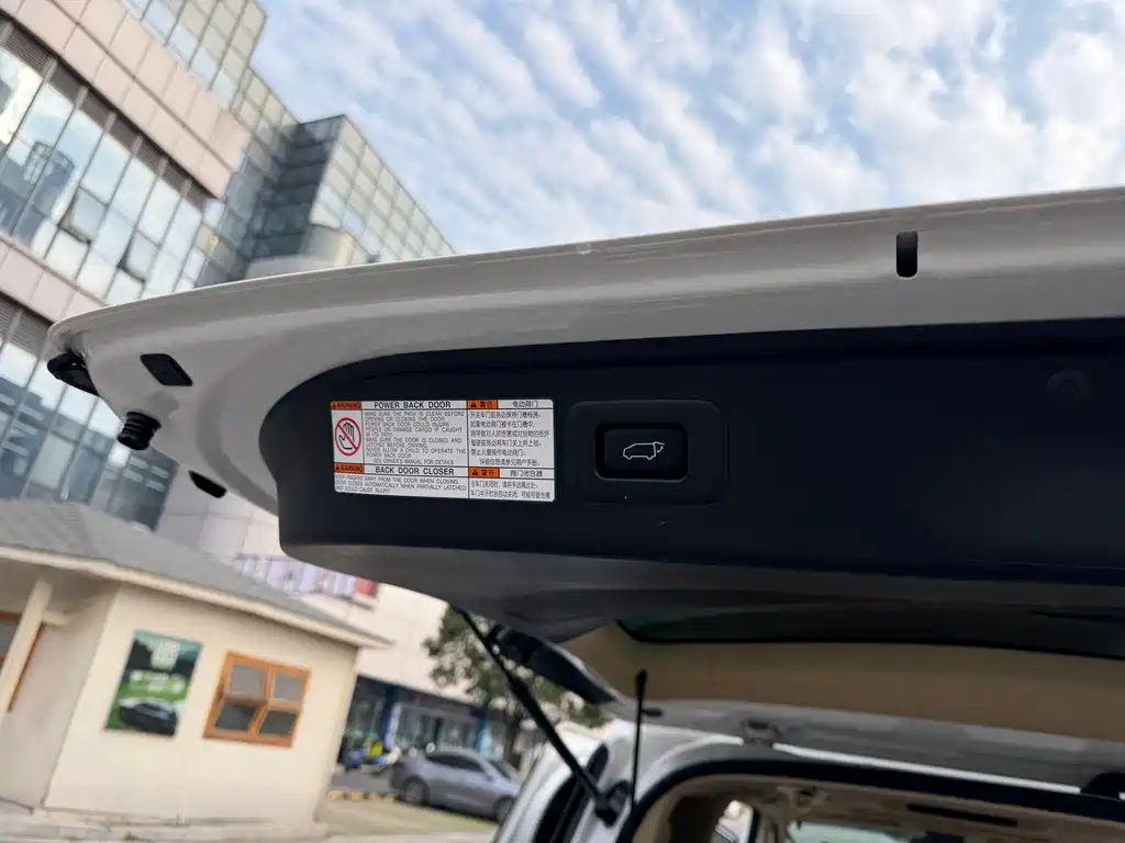 Wilfa 2021 Crown Dual Engine 2.5L HV Premium Edition купить на сайте DeffCars