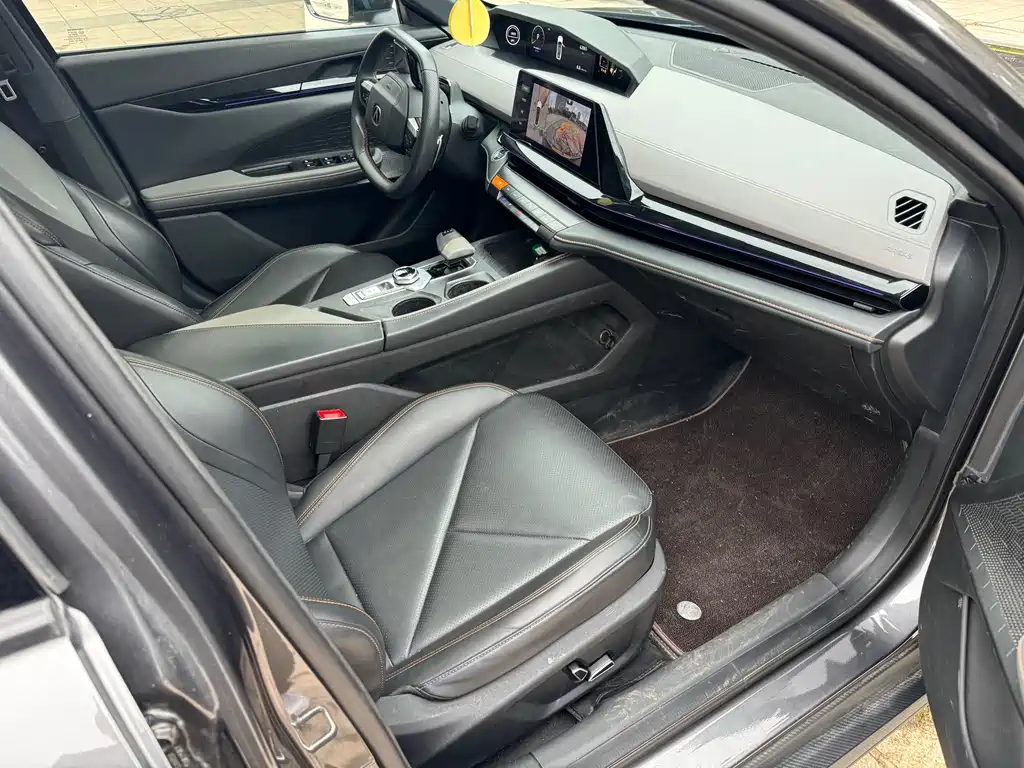 Changan UNI-V 2022 1.5T Excellent Type купить на сайте DeffCars