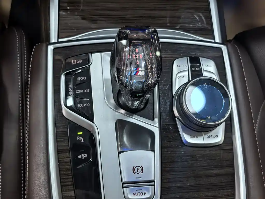 BMW 7 Series 2019 facelift 730Li luxury package купить на сайте DeffCars