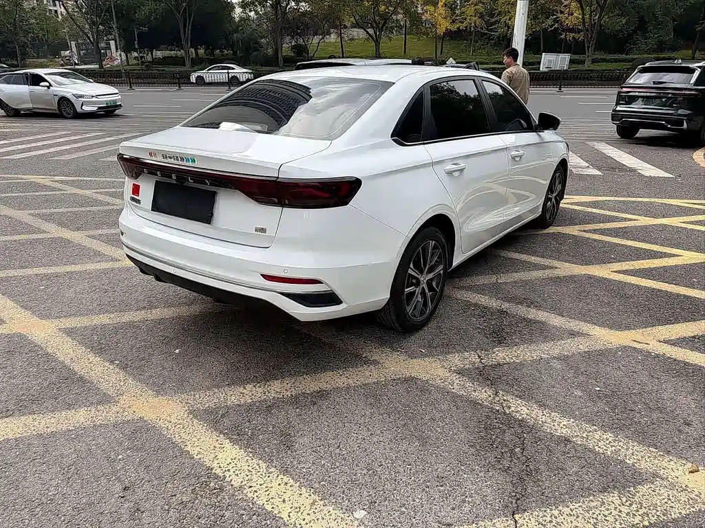 Emgrand 2023 4th Generation Champion Edition 1.5L CVT Luxury Model купить на сайте DeffCars