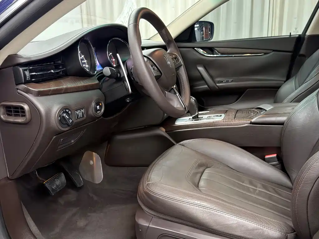 President 2013 3.0T Standard Edition купить на сайте DeffCars