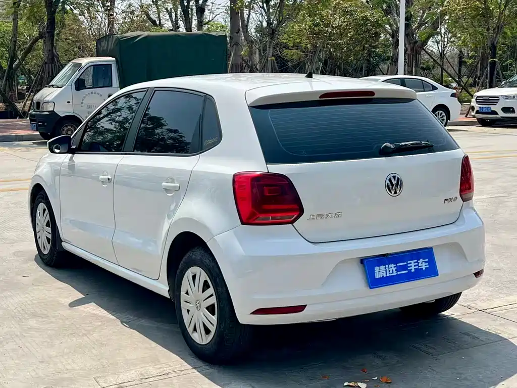 Polo 2016 1.4L manual fashion model купить на сайте DeffCars