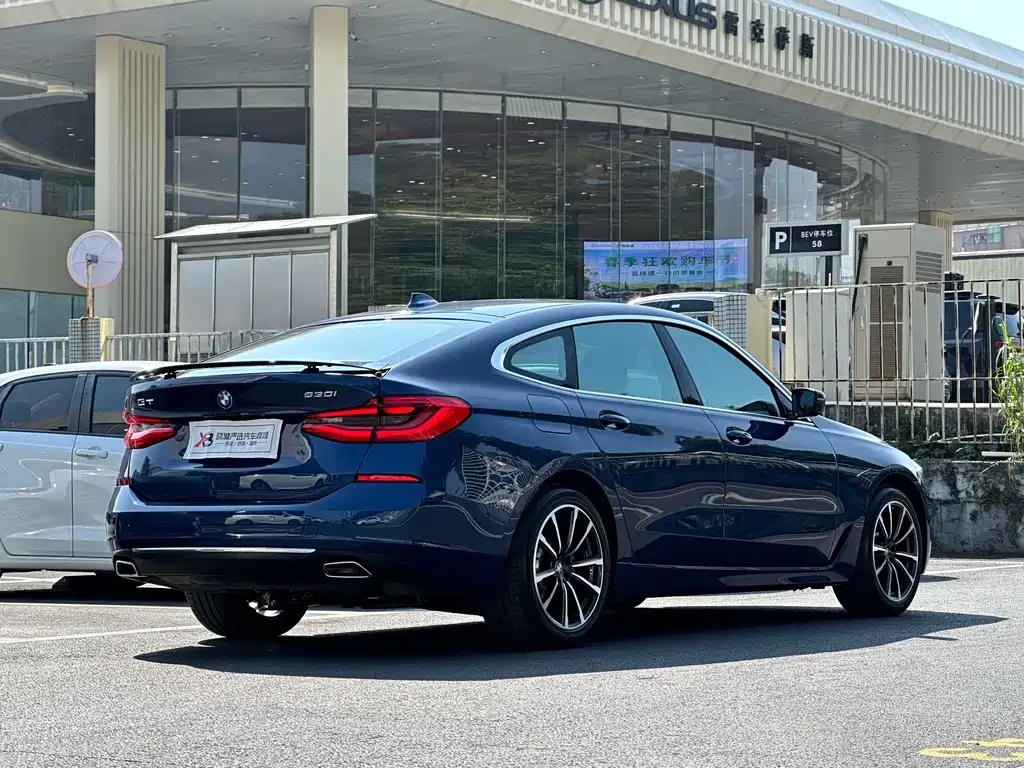 BMW 6 Series GT 2021 630i Luxury Design Package купить на сайте DeffCars