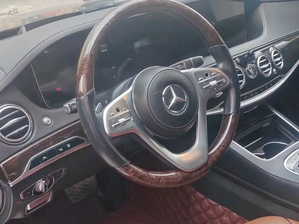 Maybach S-Class 2020 S 450 4MATIC Collector’s Edition купить на сайте DeffCars