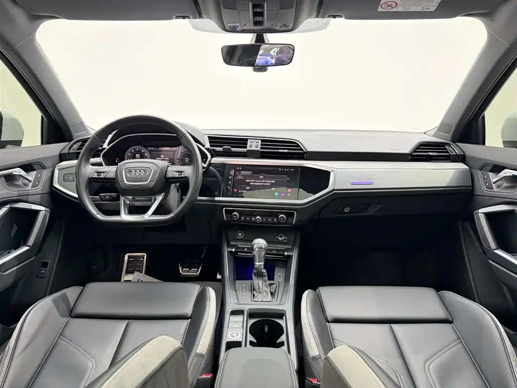 Audi Q3 2024 35 TFSI Fashionable and Dynamic купить на сайте DeffCars