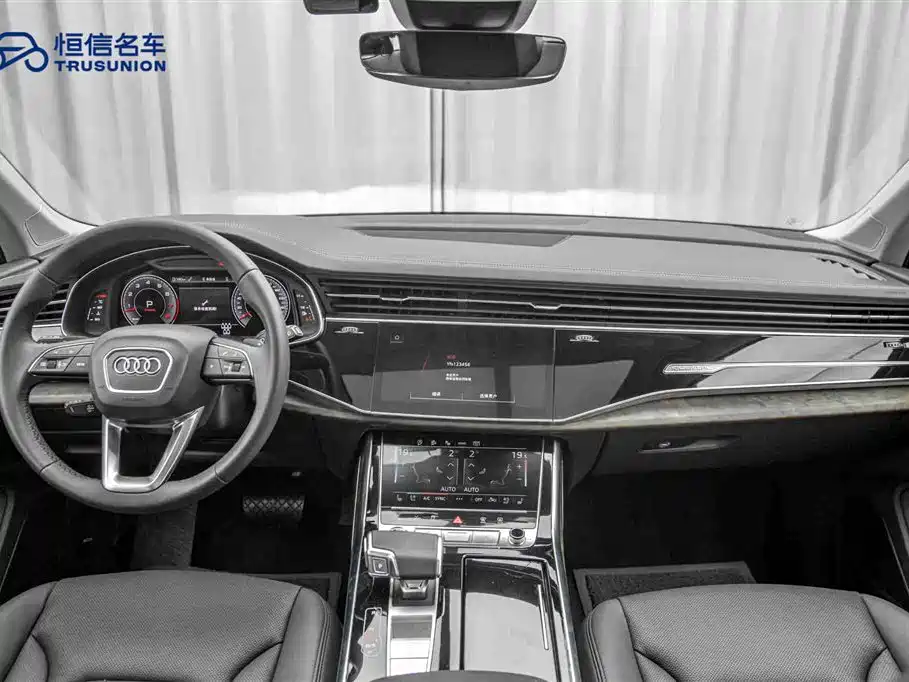 Audi Q7 2023 55 TFSI quattro S line sports купить на сайте DeffCars