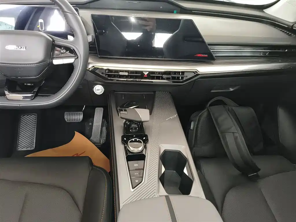 Changan Auchan Z6 2023 Blue Whale 1.5T DCT smart collar model купить на сайте DeffCars