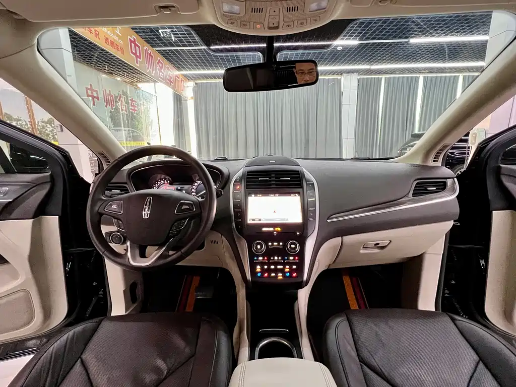Lincoln MKC 2019 2.0T 2WD Premium Edition National VI купить на сайте DeffCars
