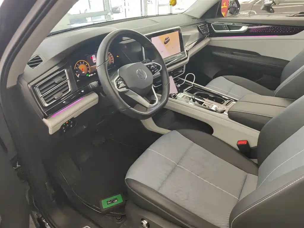 Touron 2022 380TSI four-wheel drive luxury version купить на сайте DeffCars