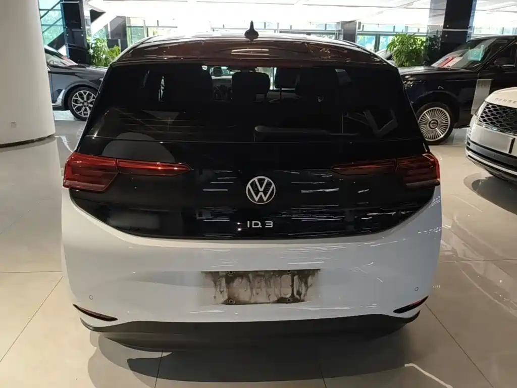 Volkswagen ID.3 2023 upgraded model pure smart version купить на сайте DeffCars