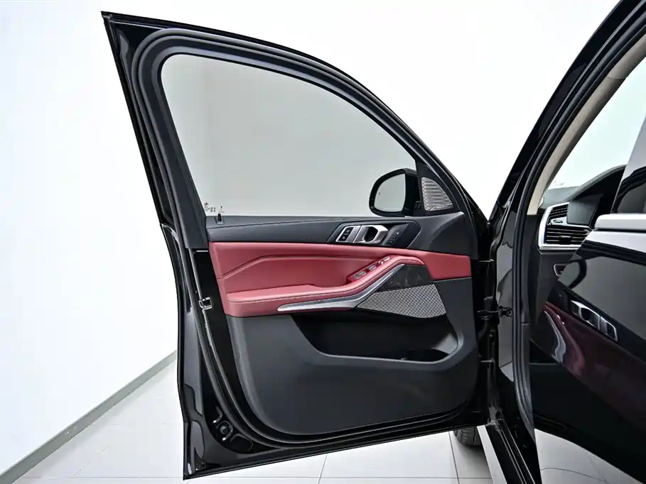 BMW X5 2022 facelift xDrive 30Li exclusive M sports package купить на сайте DeffCars