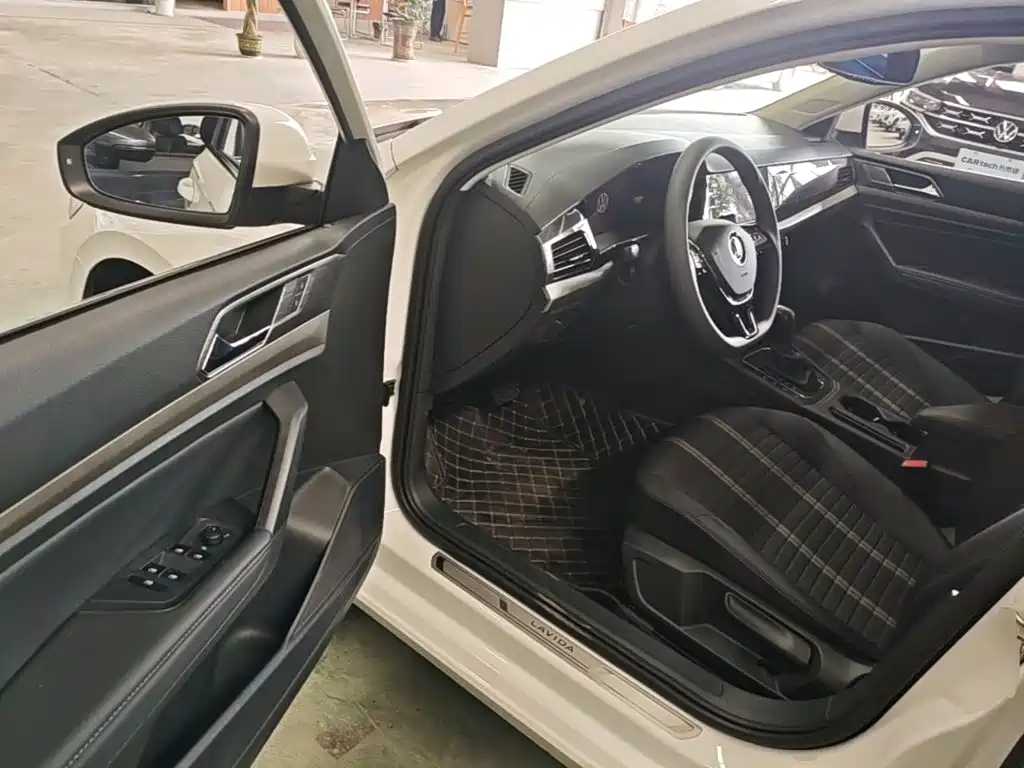 Lavida 2021 280TSI DSG Comfort Edition купить на сайте DeffCars