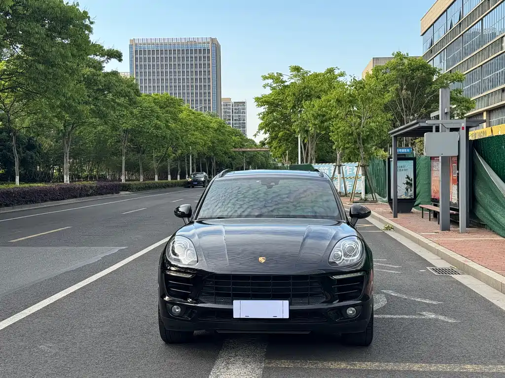 Macan 2017 Macan 2.0T купить на сайте DeffCars