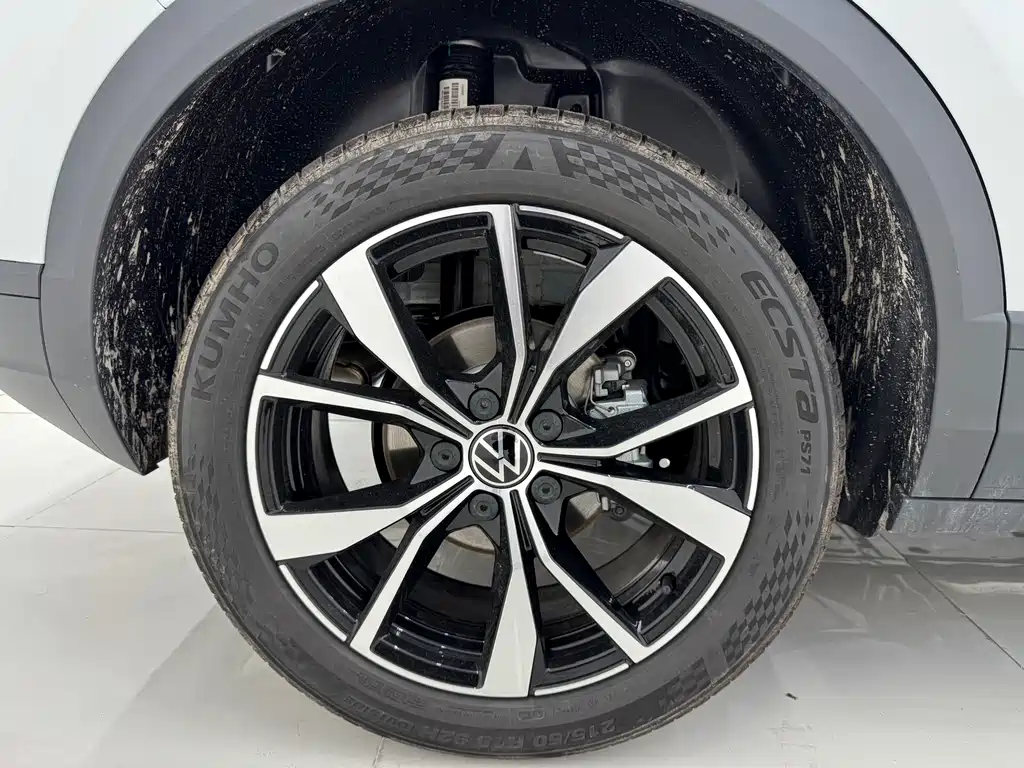 T-ROC 2026 280TSI DSG two-wheel drive time version купить на сайте DeffCars