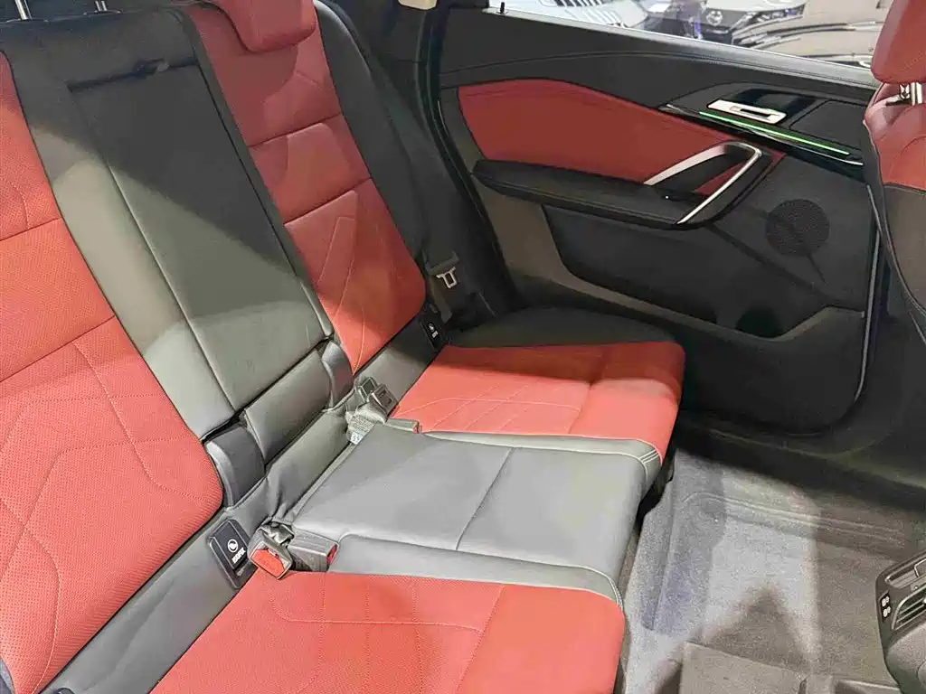 BMW X1 2023 sDrive20Li X Design Package купить на сайте DeffCars