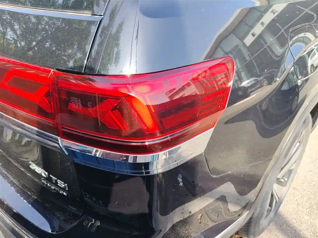 Touron 2022 380TSI four-wheel drive luxury version купить на сайте DeffCars