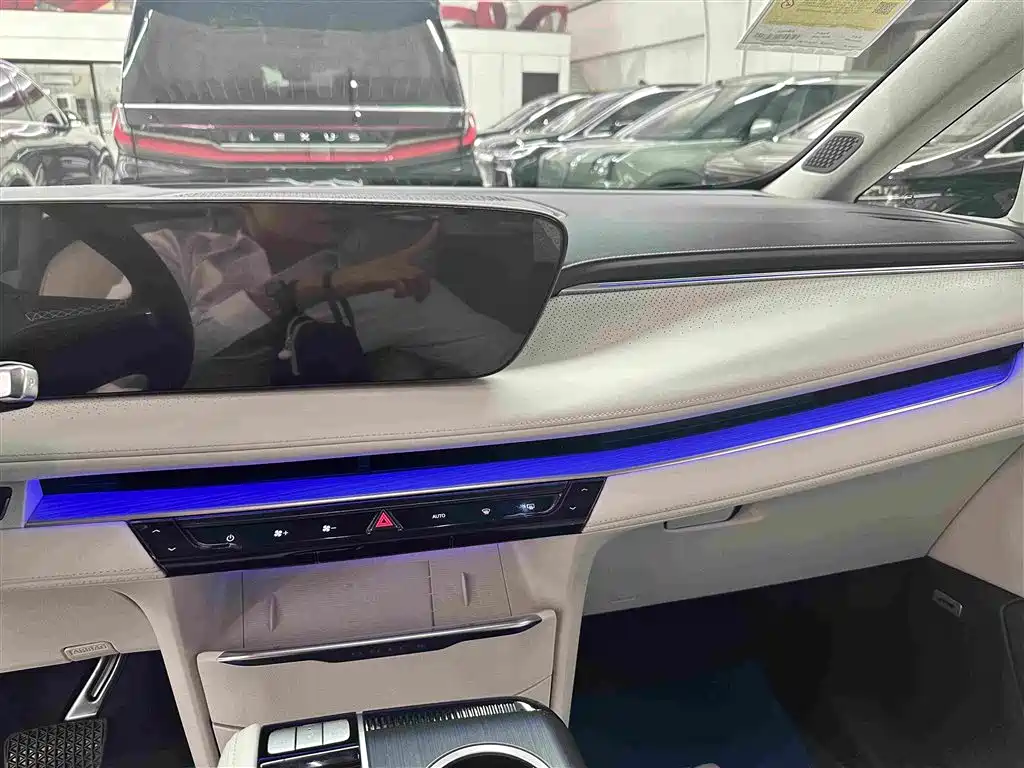 Buick GL8 New Energy 2026 Lu Zun Luxury Edition купить на сайте DeffCars